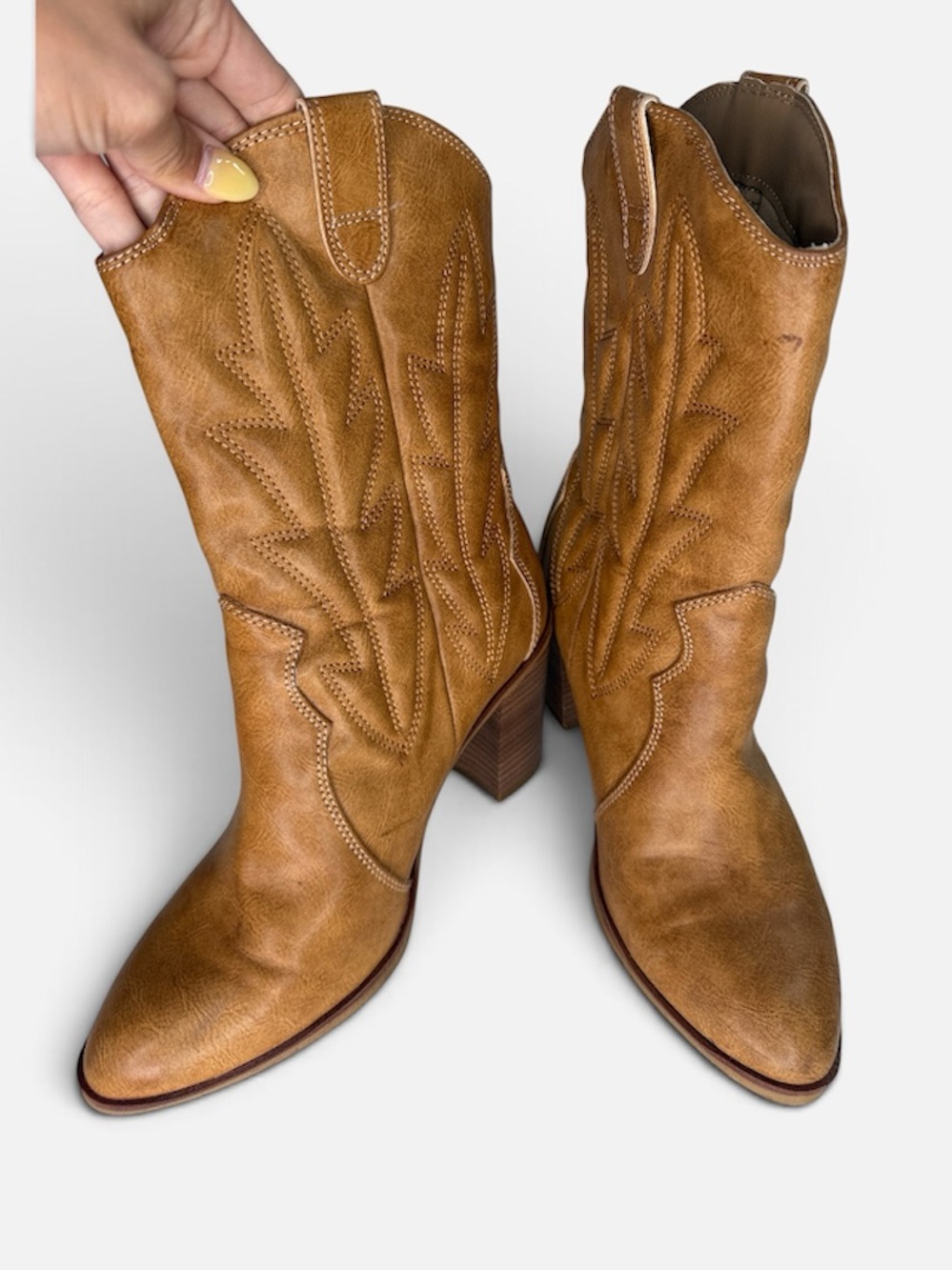 Altar’d state Carmel heeled cowgirl boots size 8.5 game day